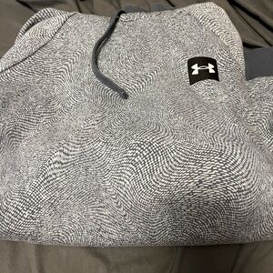 Under Armour youth boys hooded sweatshirt